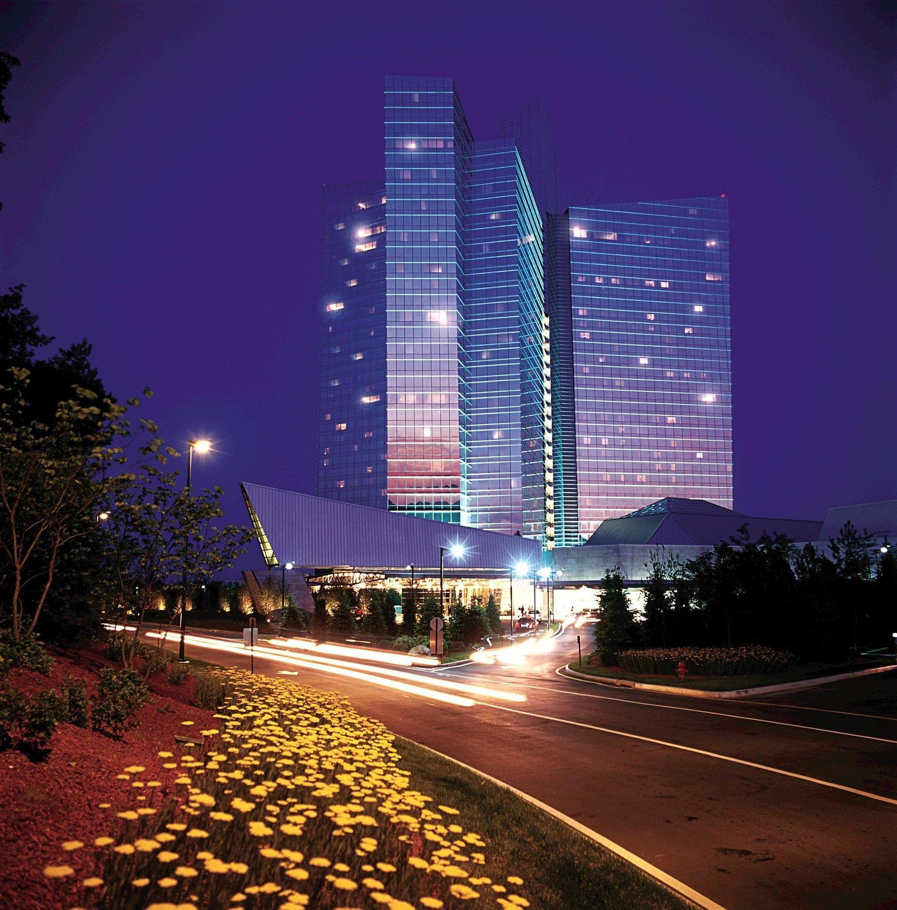 Hotel Hampton & 3*